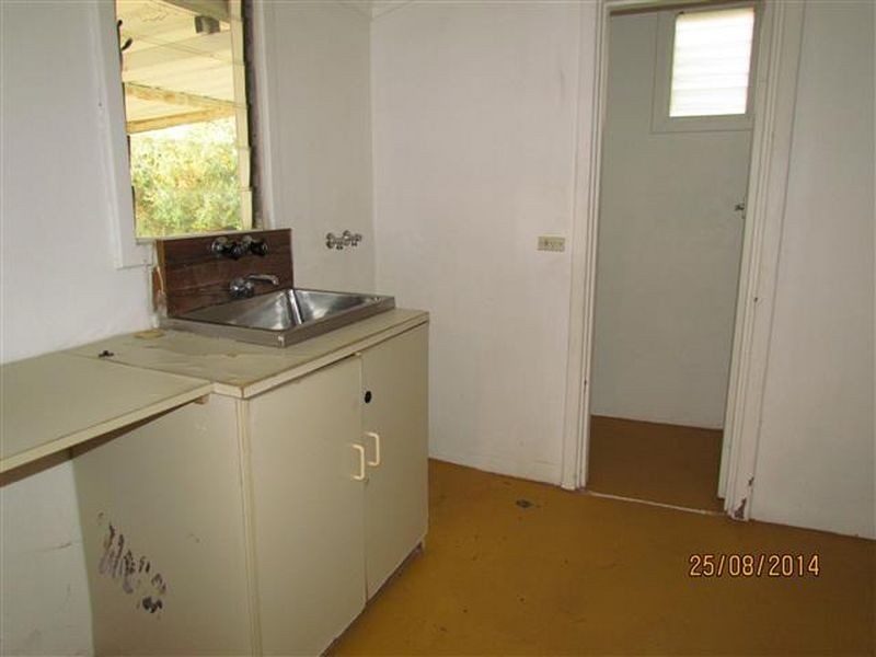 29A Highbury Cresent, Beckenham WA 6107