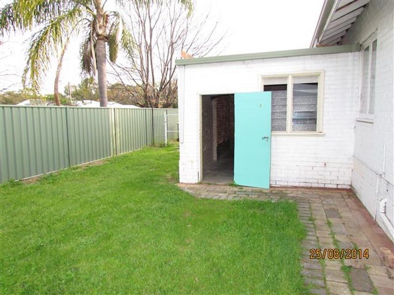 29A Highbury Cresent, Beckenham WA 6107