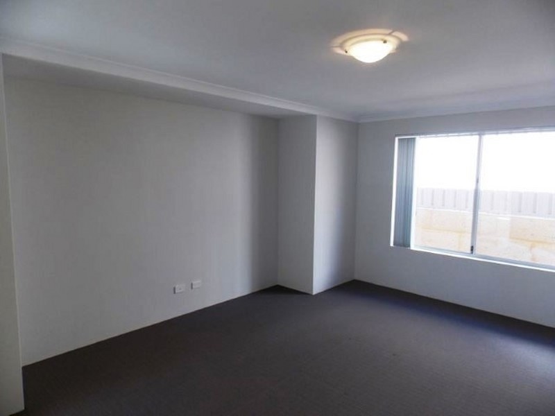 82 Mclaren Ave, Beeliar WA 6164