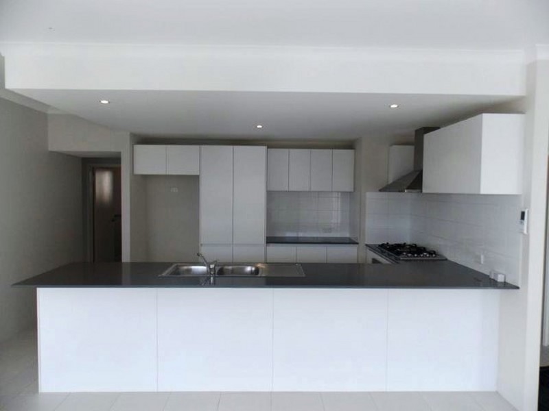 82 Mclaren Ave, Beeliar WA 6164