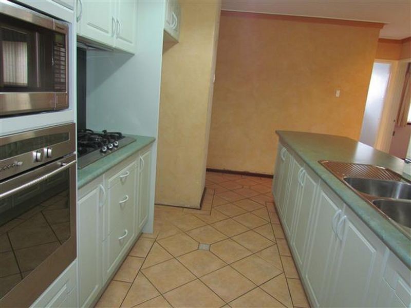 24 Zelkova Way, Parkwood WA 6147