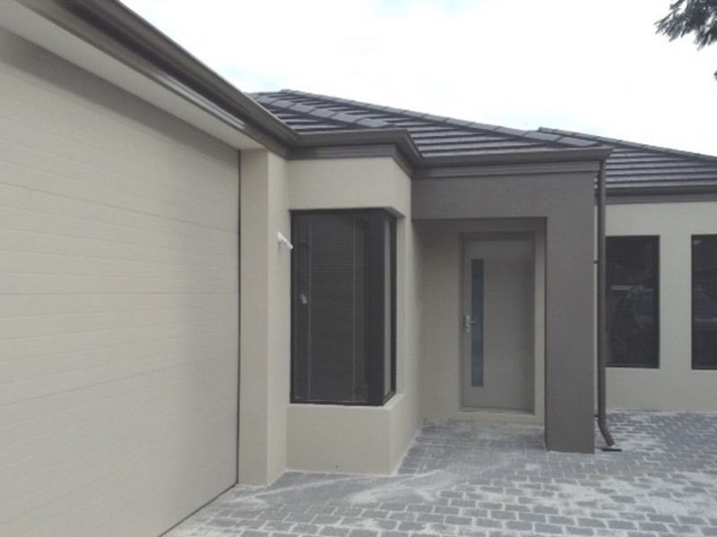 9b Tonbridge Way, Thornlie WA 6108