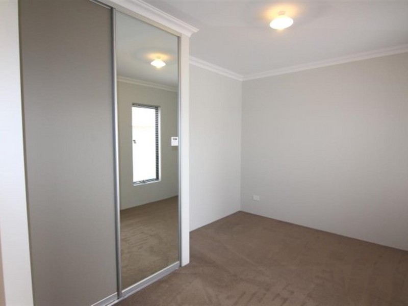 9b Tonbridge Way, Thornlie WA 6108