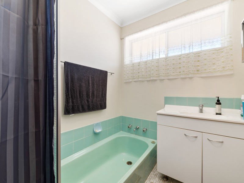 27 Mandora Way, Riverton WA 6148