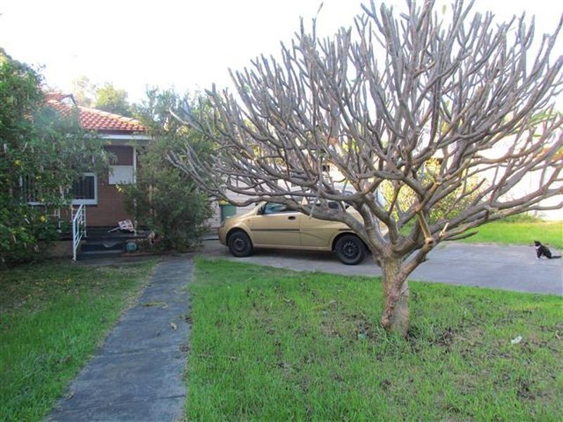 7 Seventh Road, Armadale WA 6112