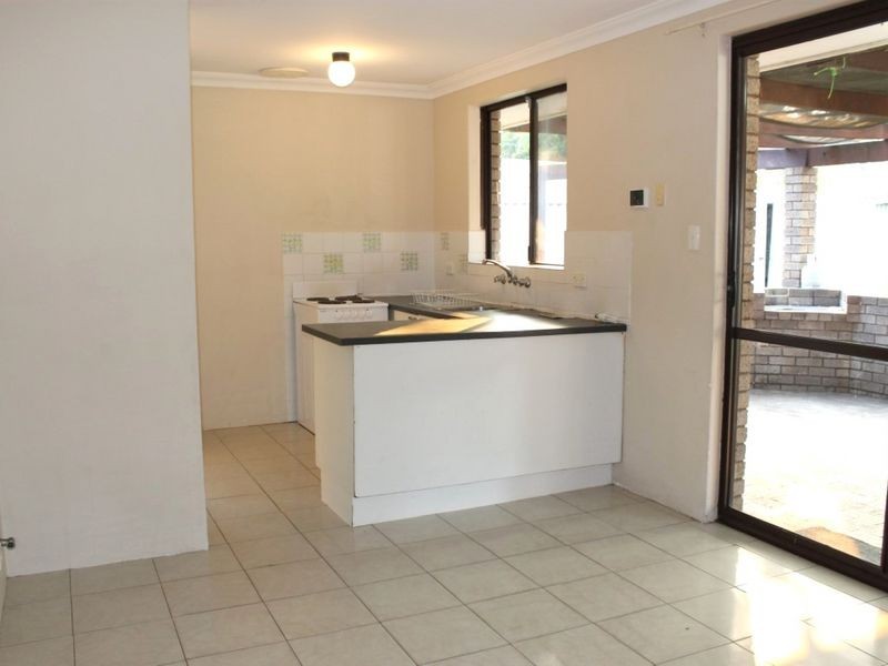 38 Constantine Court, Thornlie WA 6108