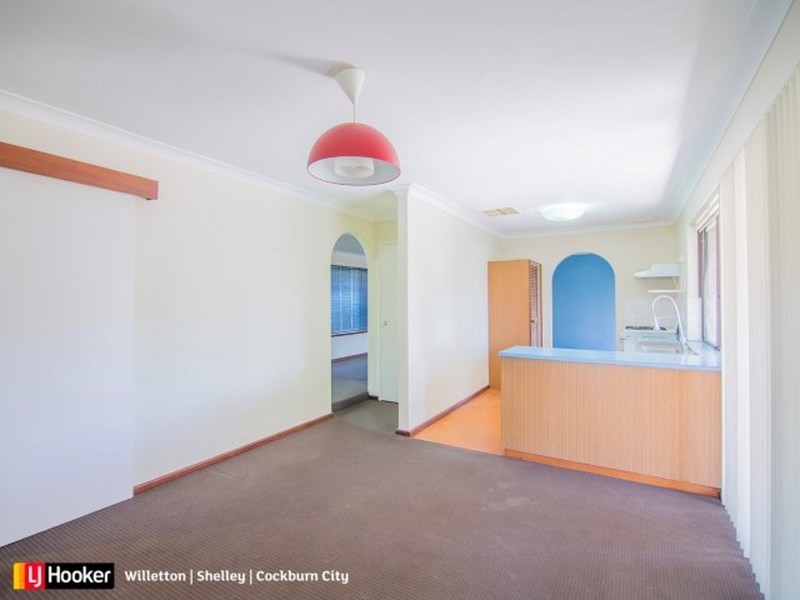 8 Azara Place, Parkwood WA 6147