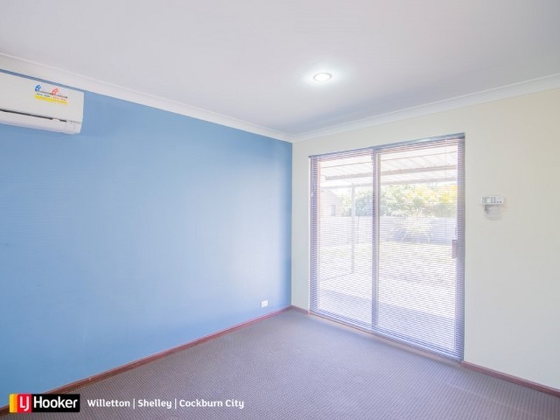 8 Azara Place, Parkwood WA 6147