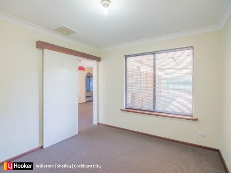 8 Azara Place, Parkwood WA 6147