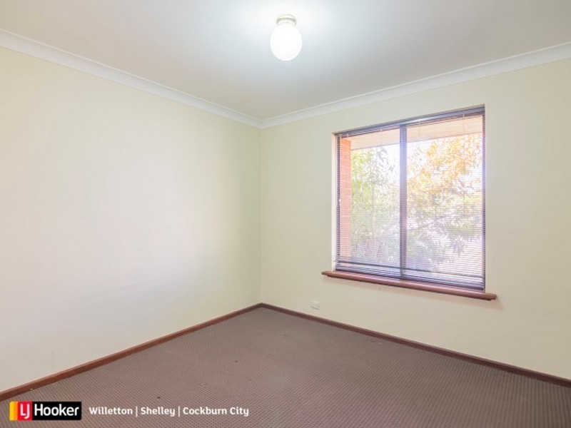 8 Azara Place, Parkwood WA 6147