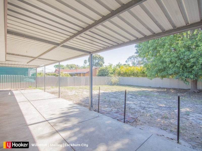 8 Azara Place, Parkwood WA 6147