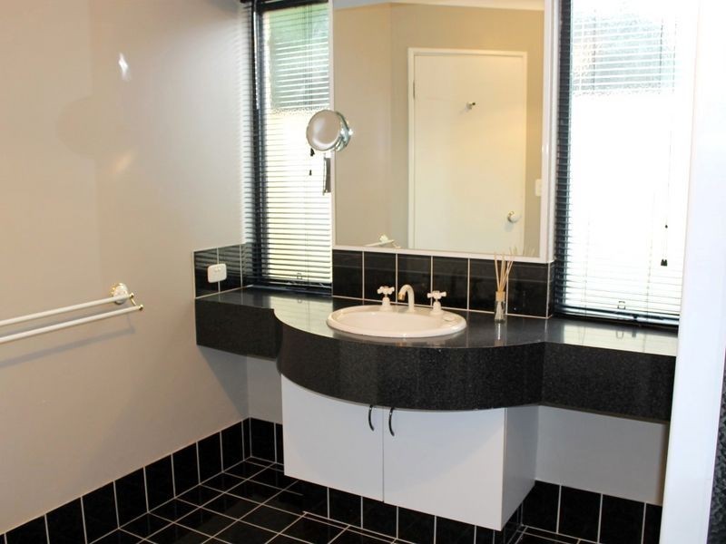 20 Capensia Way, Canning Vale WA 6155