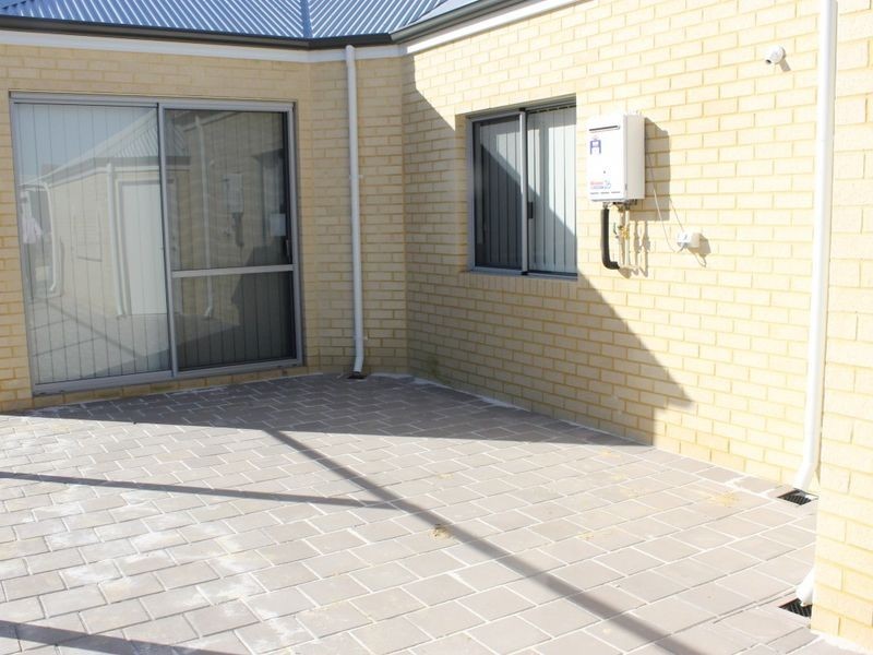 2/41 Bellazario Promenade, Aveley WA 6069