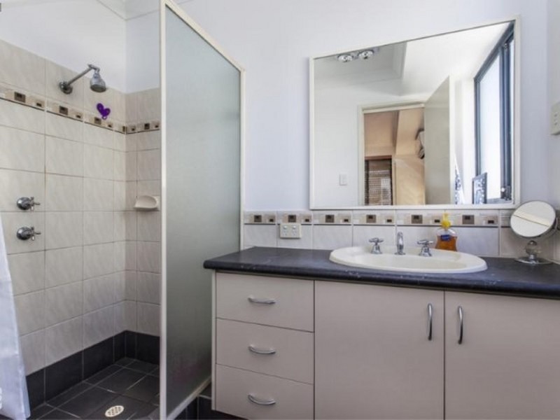 17 Lagrange Street, Success WA 6164