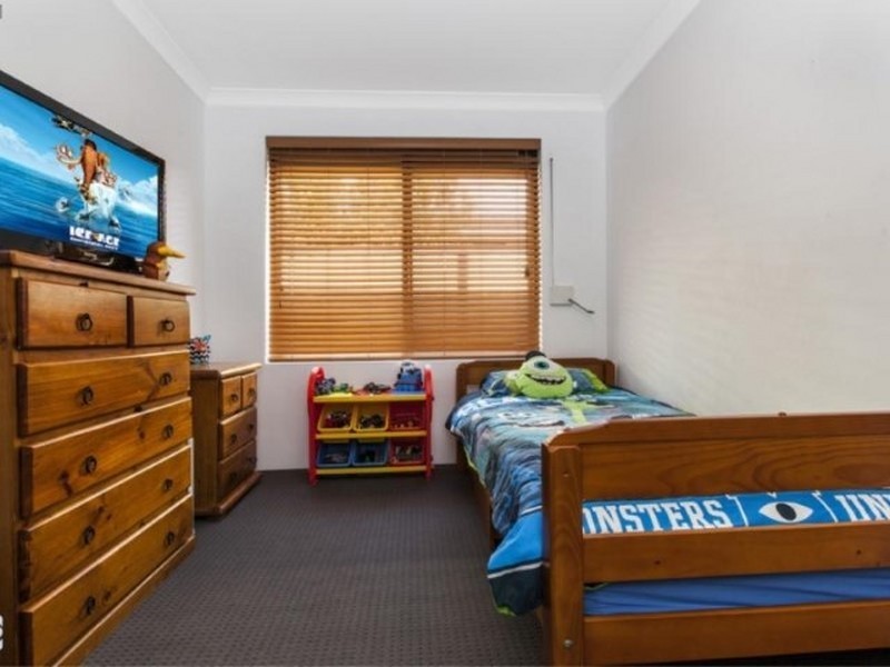 17 Lagrange Street, Success WA 6164
