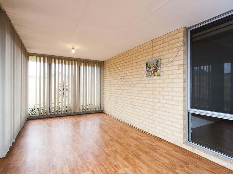 4 Silverline Bend, Bertram WA 6167