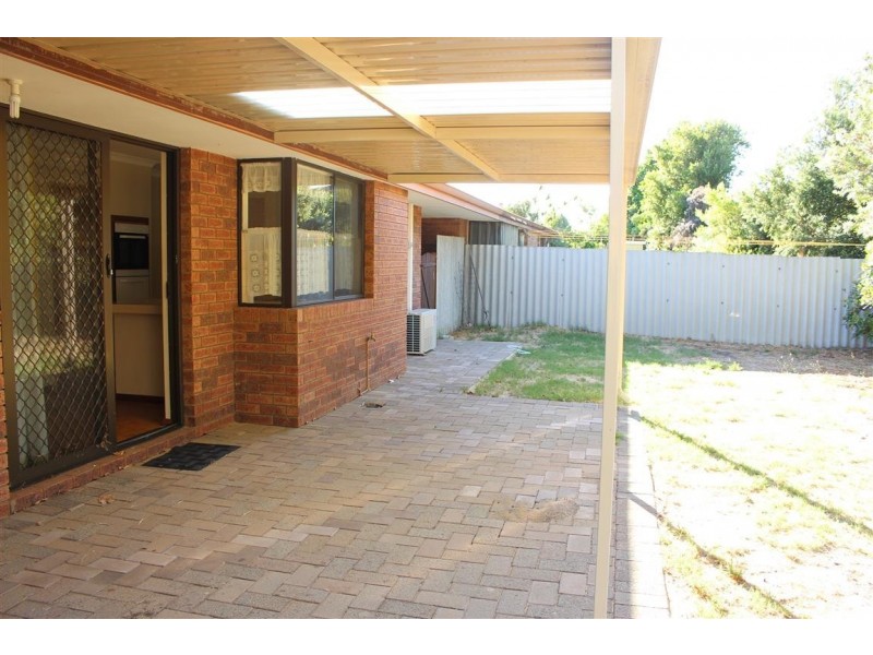 18b Doomben Court, Willetton WA 6155