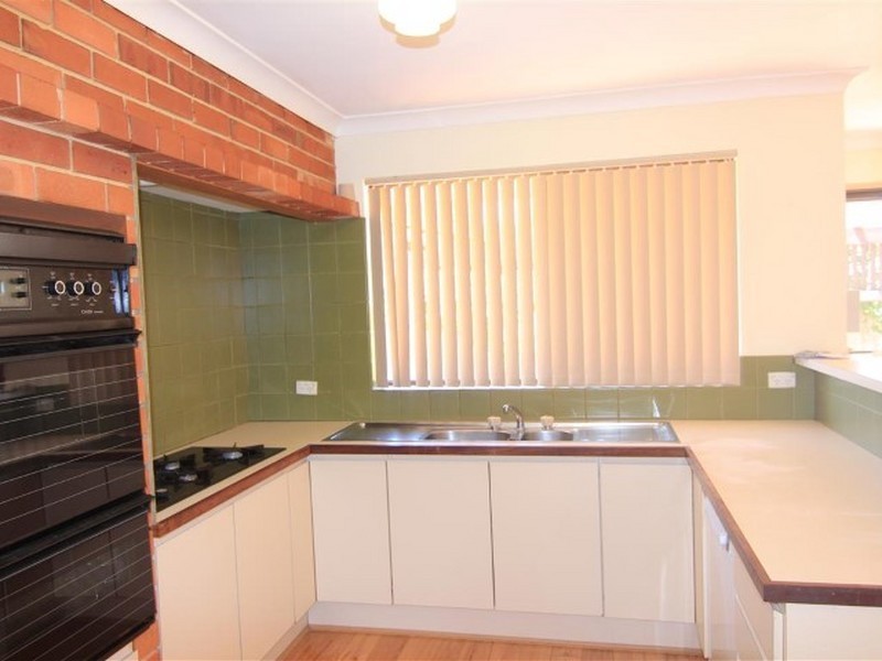 14 Macdonald Road, Applecross WA 6153