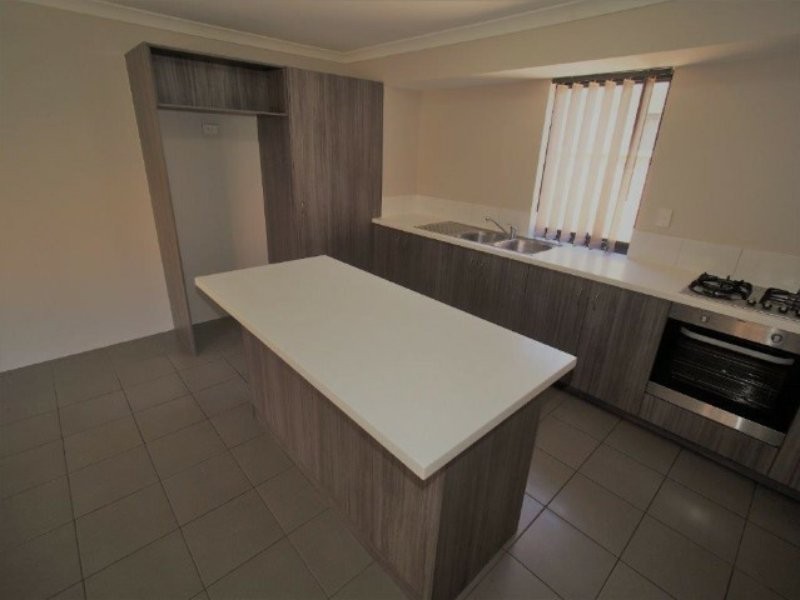 16 Bunratty Link, Canning Vale WA 6155
