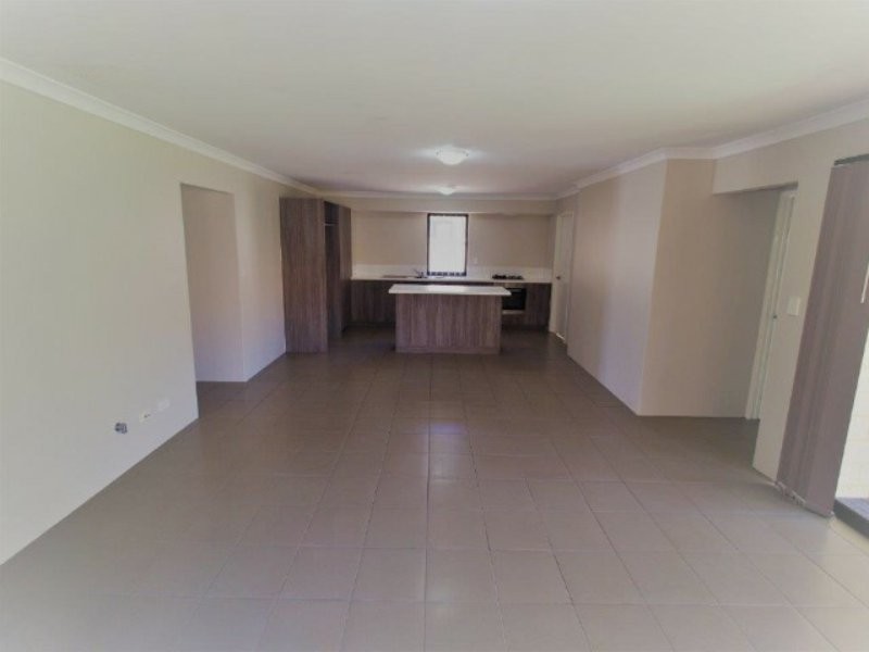 16 Bunratty Link, Canning Vale WA 6155