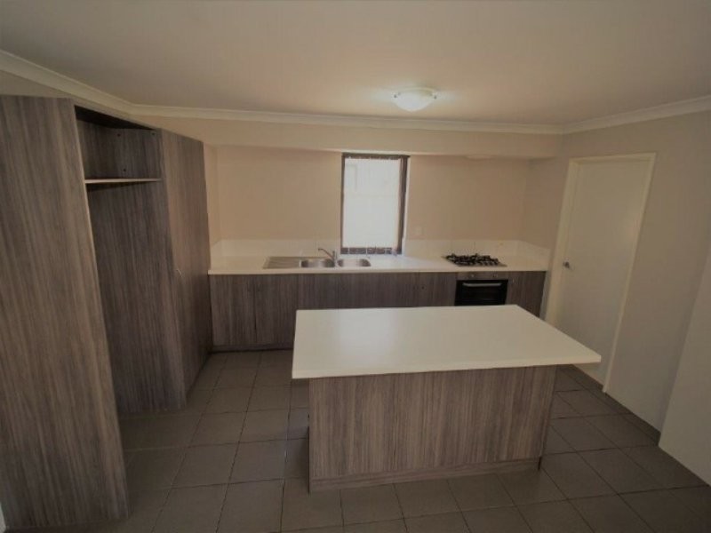 16 Bunratty Link, Canning Vale WA 6155