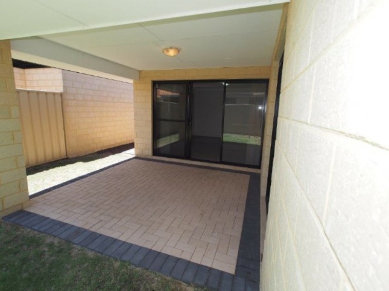 16 Bunratty Link, Canning Vale WA 6155