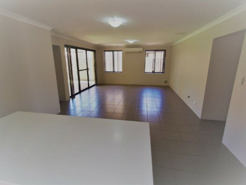 16 Bunratty Link, Canning Vale WA 6155