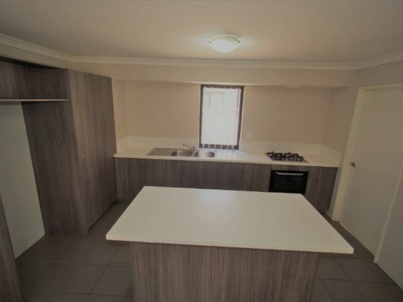 16 Bunratty Link, Canning Vale WA 6155
