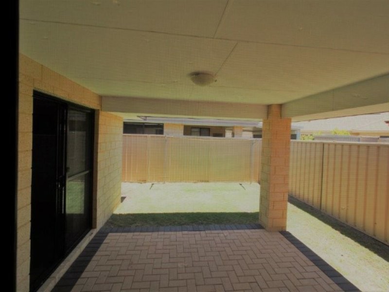 16 Bunratty Link, Canning Vale WA 6155