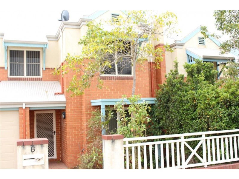6 Speedy Cheval Street, East Fremantle WA 6158