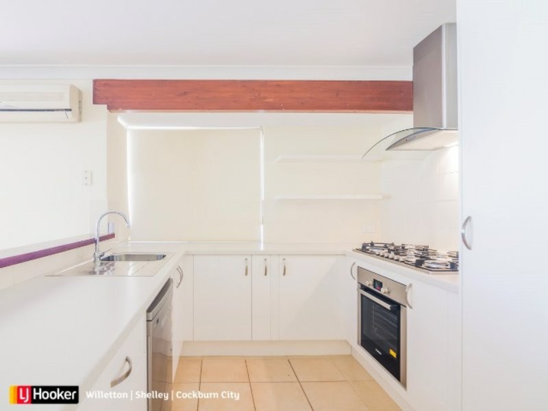 44 Explorer Drive, Thornlie WA 6108