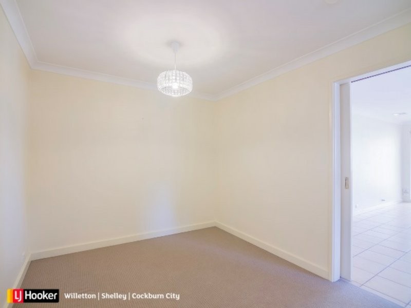 44 Explorer Drive, Thornlie WA 6108