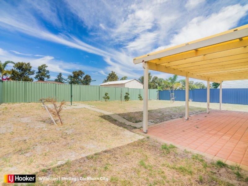 44 Explorer Drive, Thornlie WA 6108