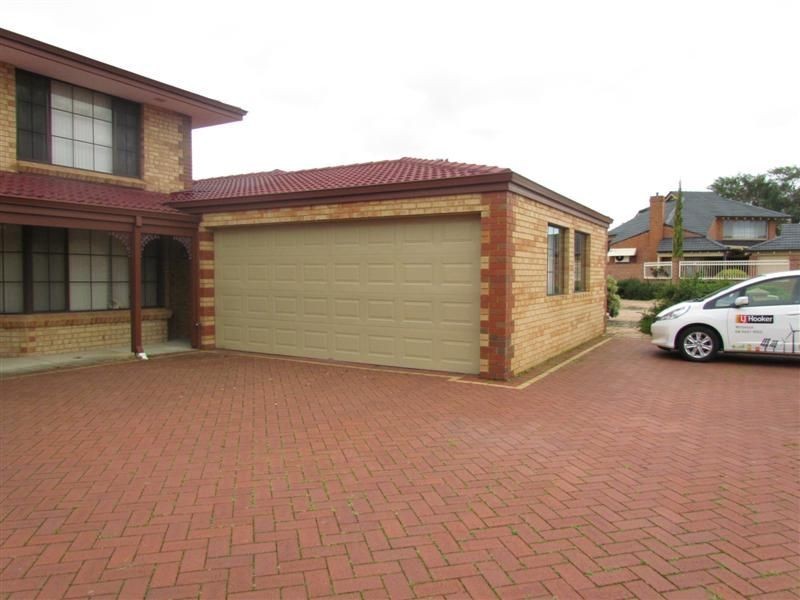 11 Tullamore Close, Waterford WA 6152