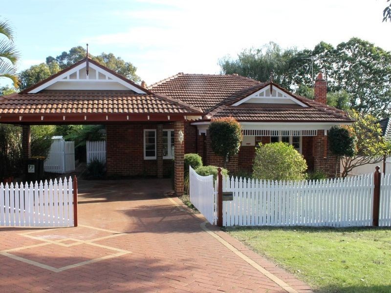 8 The Promenade, Mount Pleasant WA 6153