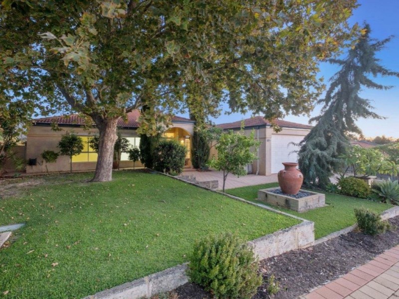 37 Woolmers Loop, Landsdale WA 6065