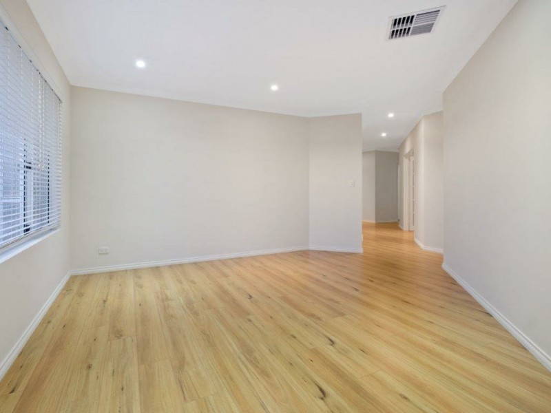 37 Woolmers Loop, Landsdale WA 6065