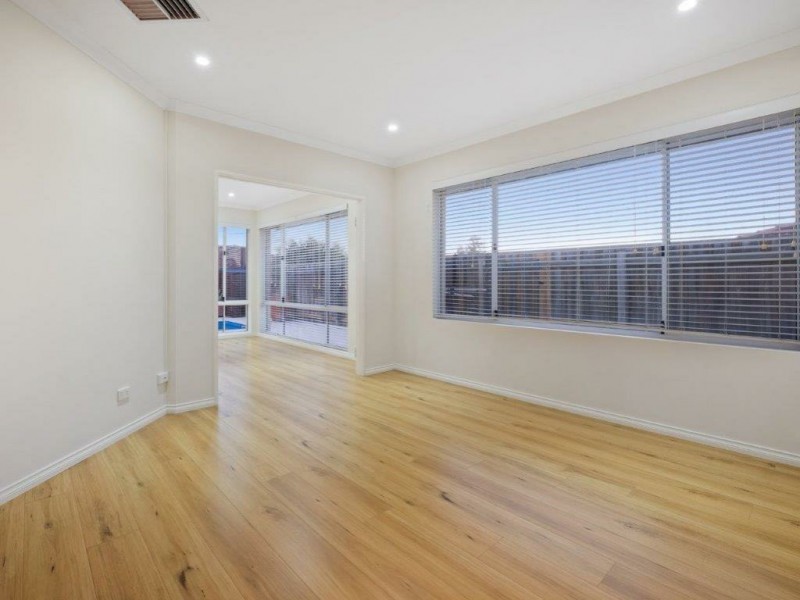 37 Woolmers Loop, Landsdale WA 6065