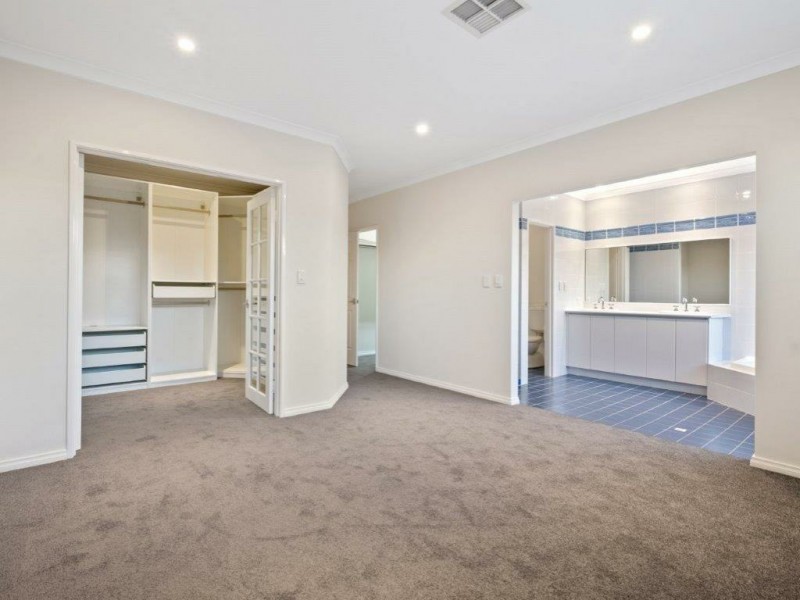 37 Woolmers Loop, Landsdale WA 6065