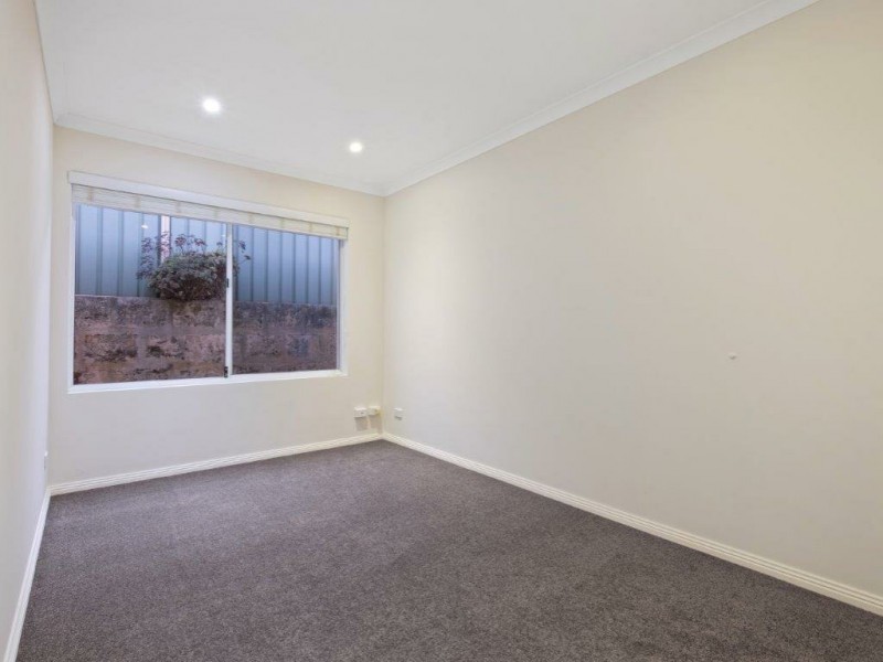 37 Woolmers Loop, Landsdale WA 6065