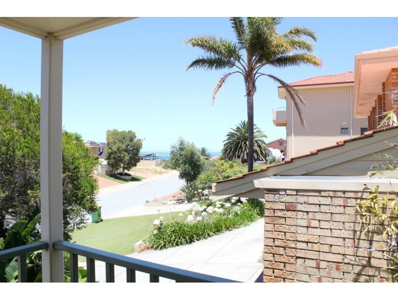 25 Duchart Way, Coogee WA 6166