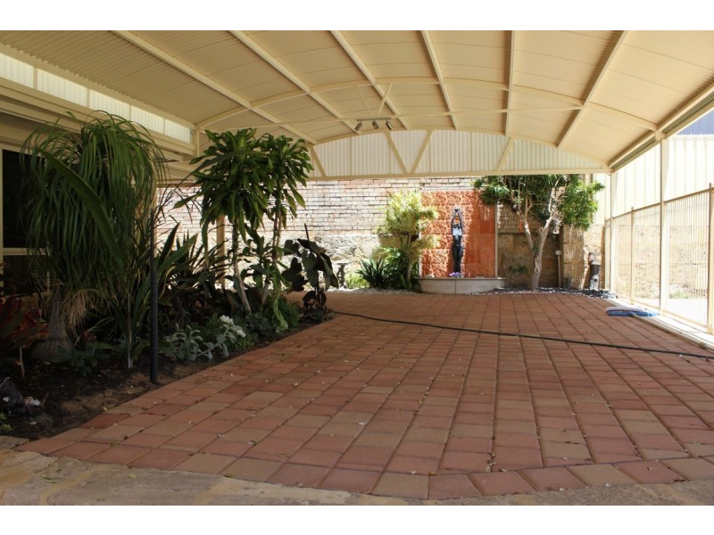 25 Duchart Way, Coogee WA 6166