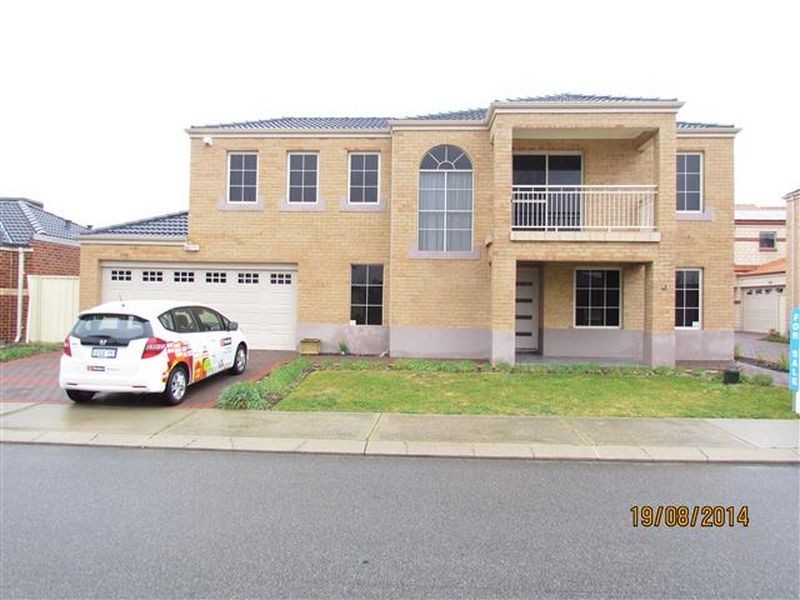 1/6 Batsford Way, Canning Vale WA 6155