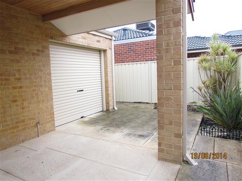 1/6 Batsford Way, Canning Vale WA 6155