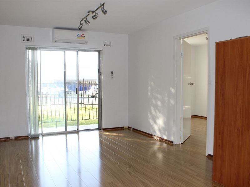 4/1041 Albany Highway, St James WA 6102