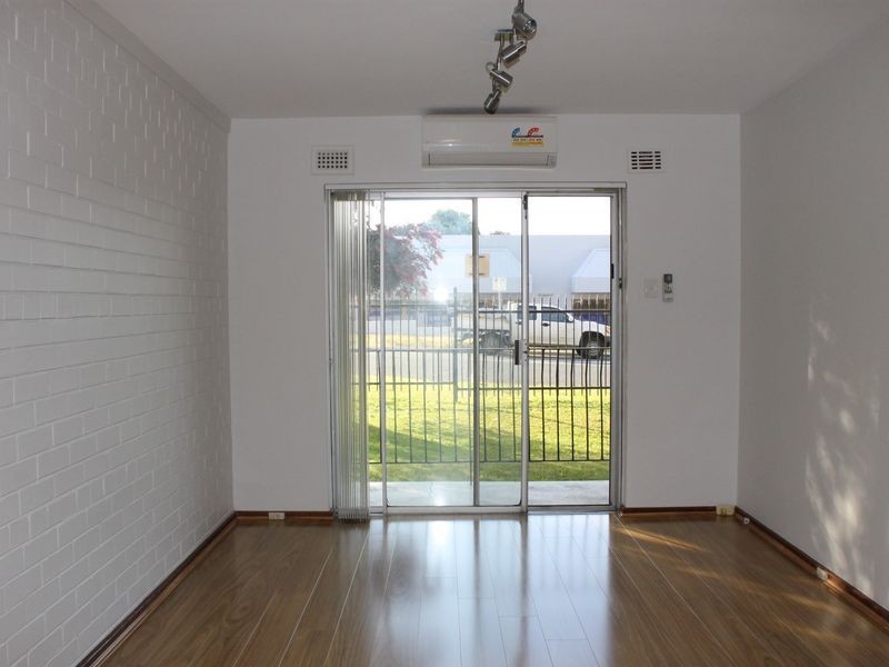 4/1041 Albany Highway, St James WA 6102