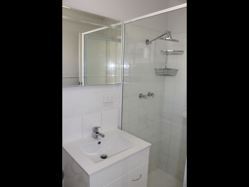 4/1041 Albany Highway, St James WA 6102