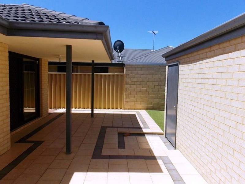 39 Harvest Lakes Boulevard, Atwell WA 6164