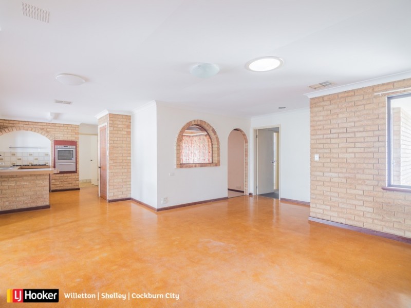 26 Blandfield Way, Parkwood WA 6147