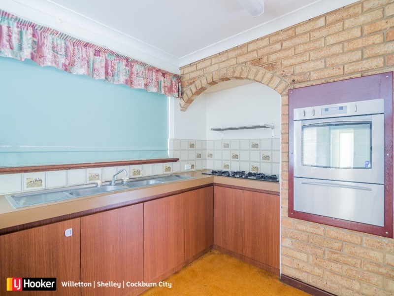 26 Blandfield Way, Parkwood WA 6147